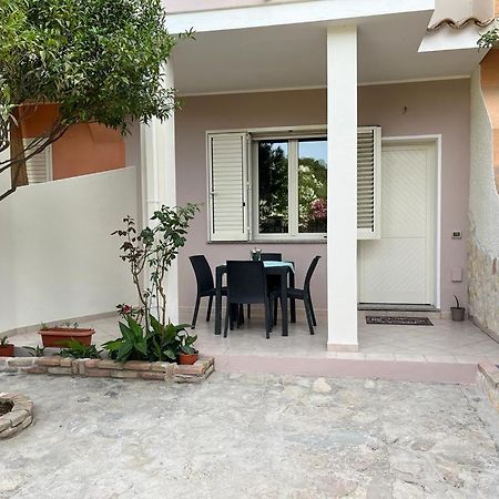 Casa singola centrale e in zona riservata Villa Villasimius Esterno foto